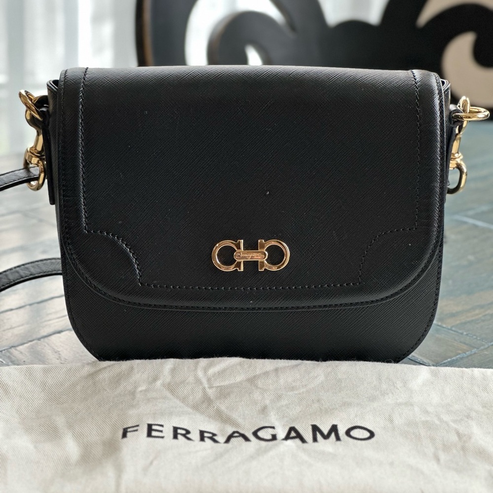 Salvatore Ferragamo Small Greta Shoulder Bag